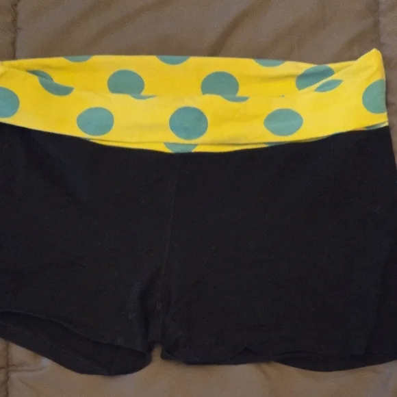 Tarea By Rue 21 Black Yoga Shorts with a yellow/blue Polka Dot Waistband Small - Picture 1 of 4